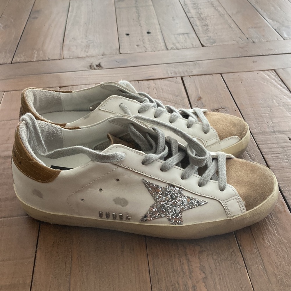 NEW Golden Goose Superstars